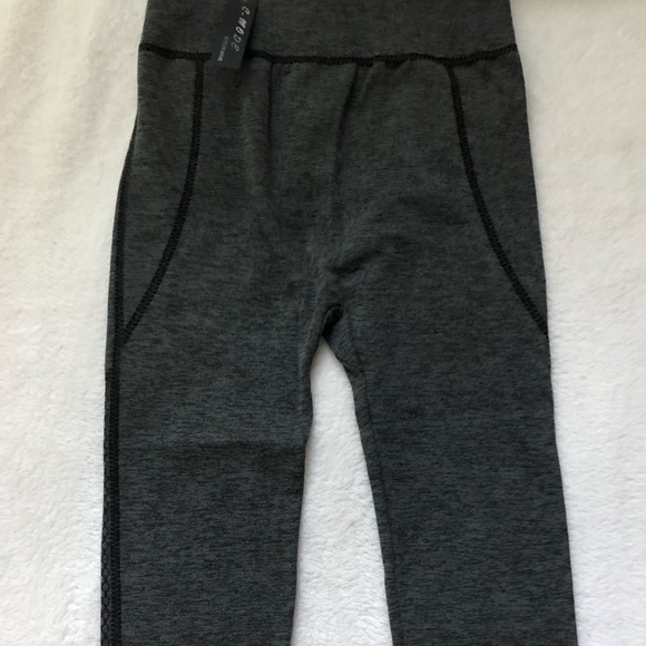 Dark grey sport Women’s leggings wide stitching side inserts high rise stretch - Picture 4 of 10